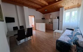 Apartments & Rooms Mila
